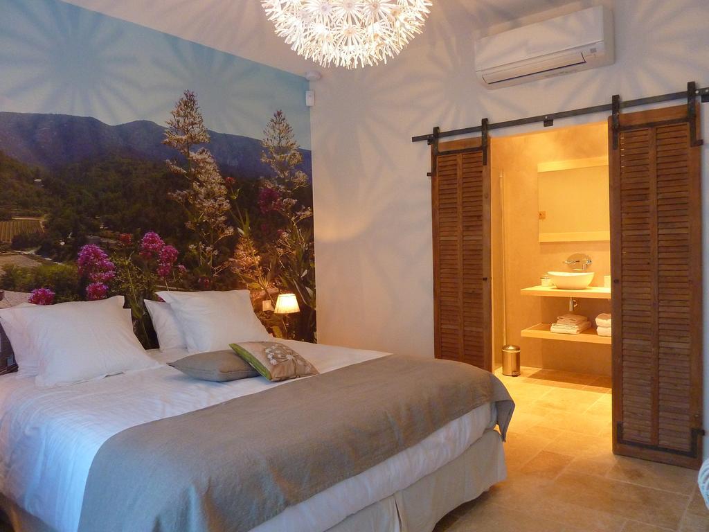 Les Mazets Du Luberon Bed & Breakfast Puget Стая снимка