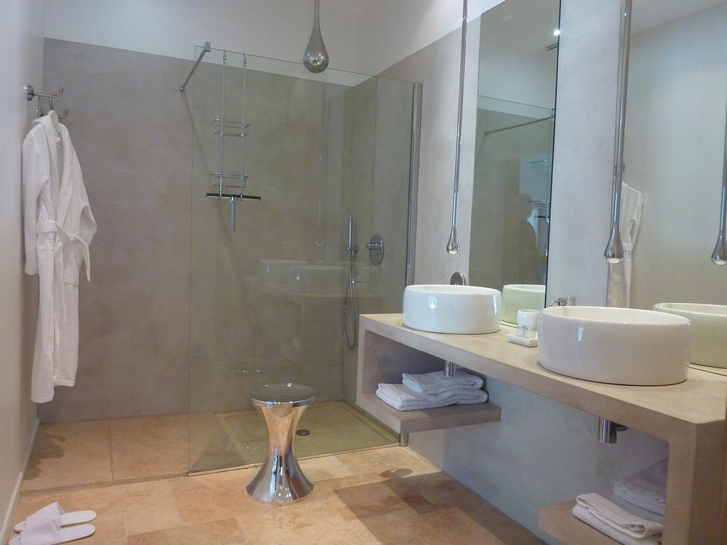 Les Mazets Du Luberon Bed & Breakfast Puget Стая снимка